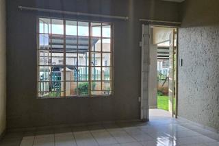 To Let 2 Bedroom Property for Rent in Bartlett Gauteng