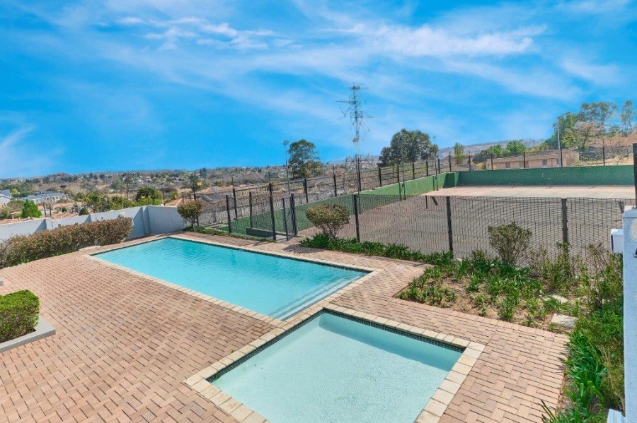 1 Bedroom Property for Sale in Paulshof Gauteng