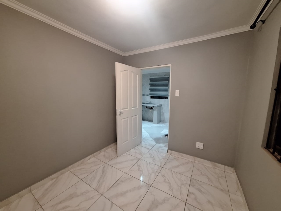 To Let 1 Bedroom Property for Rent in Primrose Hill Gauteng