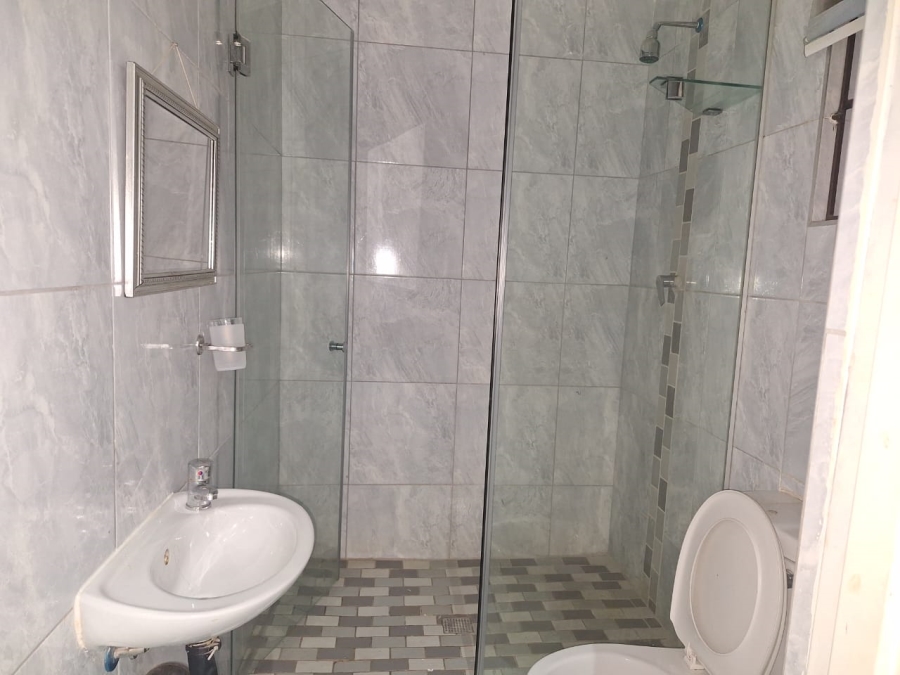 To Let 1 Bedroom Property for Rent in Primrose Hill Gauteng