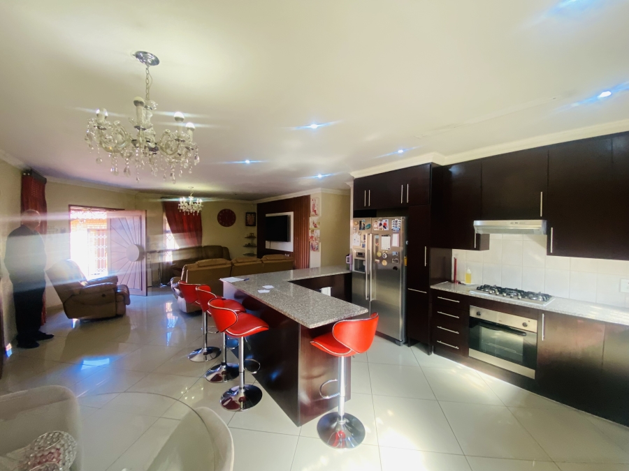 3 Bedroom Property for Sale in New Redruth Gauteng