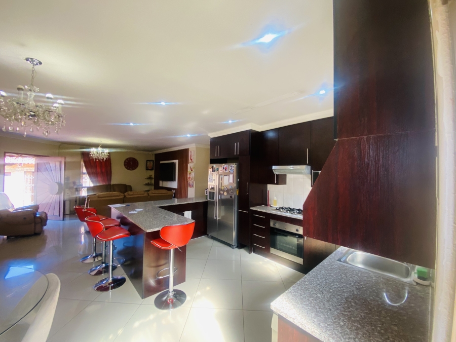 3 Bedroom Property for Sale in New Redruth Gauteng
