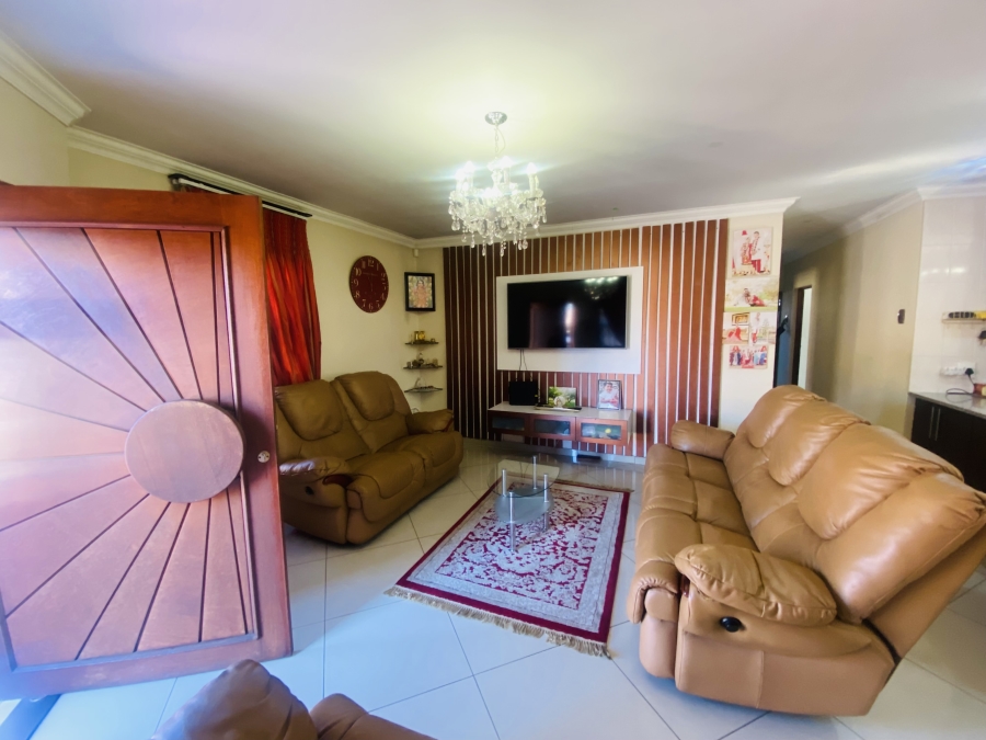 3 Bedroom Property for Sale in New Redruth Gauteng