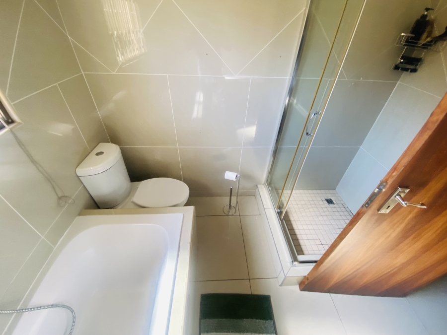 3 Bedroom Property for Sale in New Redruth Gauteng