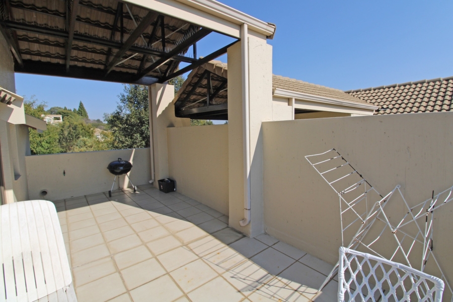 1 Bedroom Property for Sale in Bryanston Gauteng