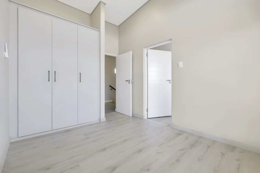 To Let 4 Bedroom Property for Rent in Maroeladal Gauteng