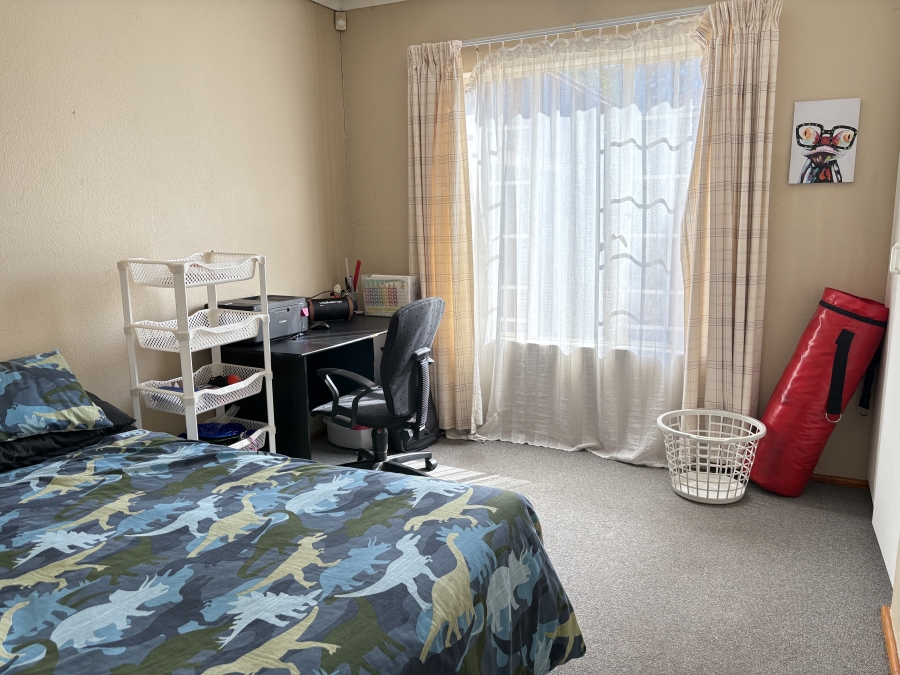3 Bedroom Property for Sale in Wilgeheuwel Gauteng