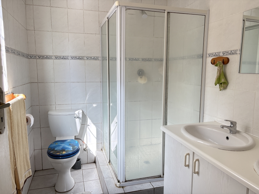 3 Bedroom Property for Sale in Wilgeheuwel Gauteng