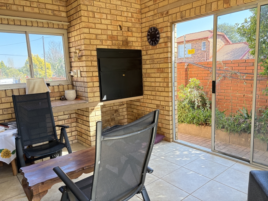 3 Bedroom Property for Sale in Wilgeheuwel Gauteng