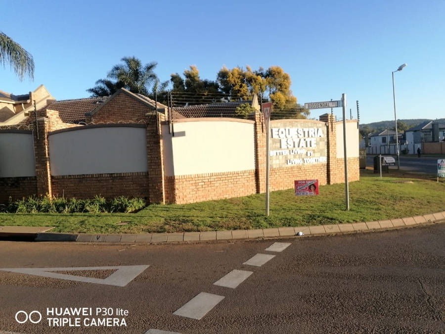 To Let 2 Bedroom Property for Rent in Equestria Gauteng