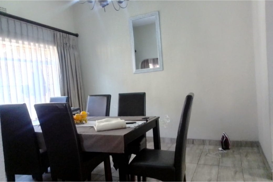 To Let 3 Bedroom Property for Rent in Halfway Gardens Gauteng