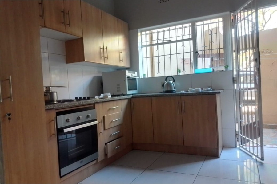 To Let 3 Bedroom Property for Rent in Halfway Gardens Gauteng