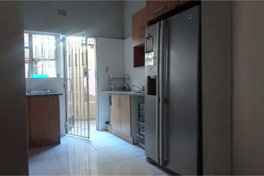 To Let 3 Bedroom Property for Rent in Halfway Gardens Gauteng