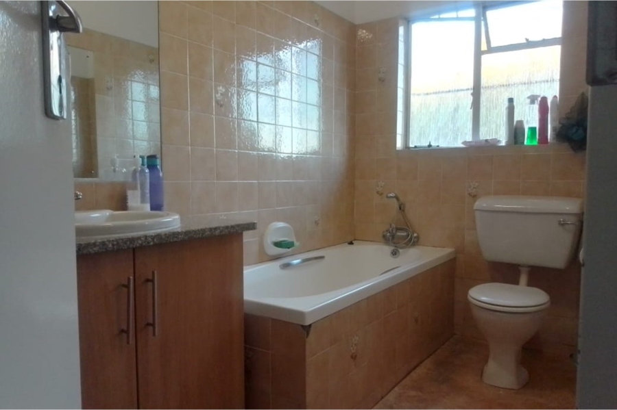 To Let 3 Bedroom Property for Rent in Halfway Gardens Gauteng