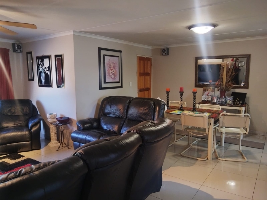 3 Bedroom Property for Sale in Hillside Gauteng