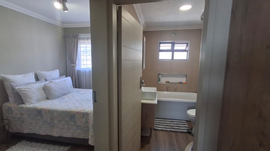 3 Bedroom Property for Sale in Roodepark Eco Estate Gauteng