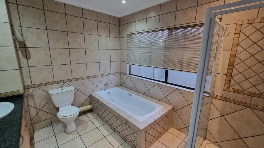 To Let 3 Bedroom Property for Rent in Willow Acres Gauteng