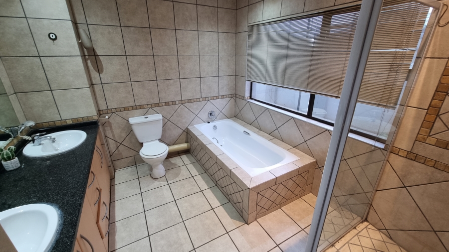 To Let 3 Bedroom Property for Rent in Willow Acres Gauteng