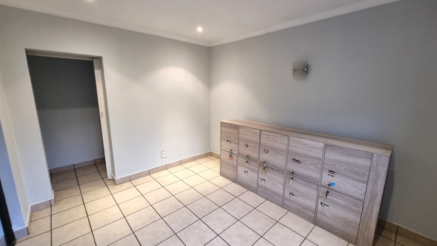 To Let 3 Bedroom Property for Rent in Willow Acres Gauteng