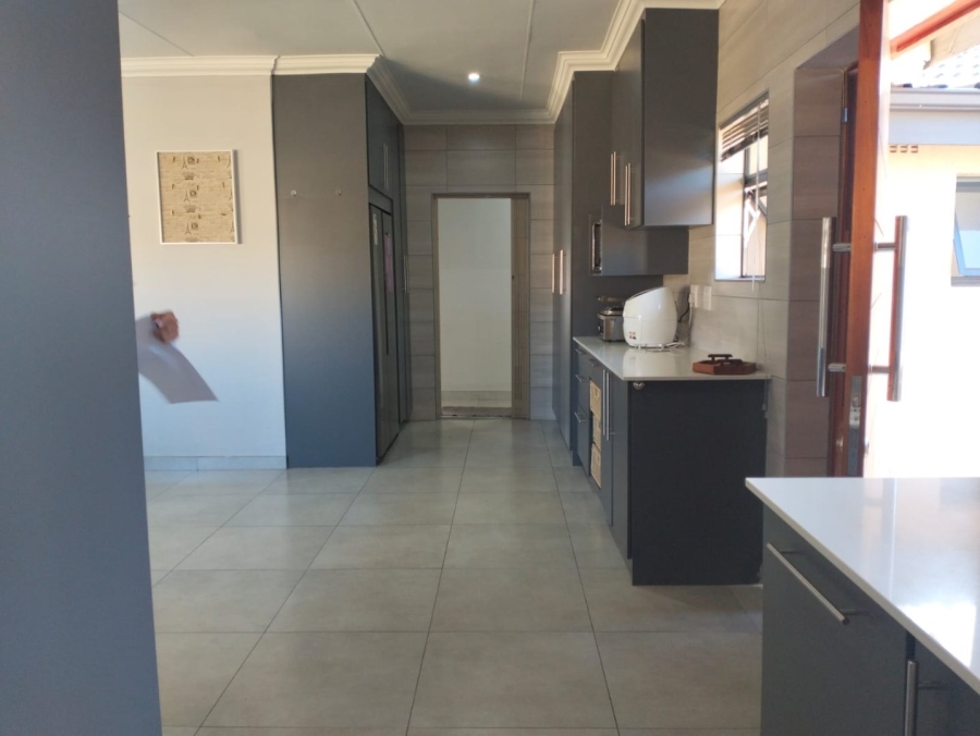 4 Bedroom Property for Sale in Greenhills Gauteng
