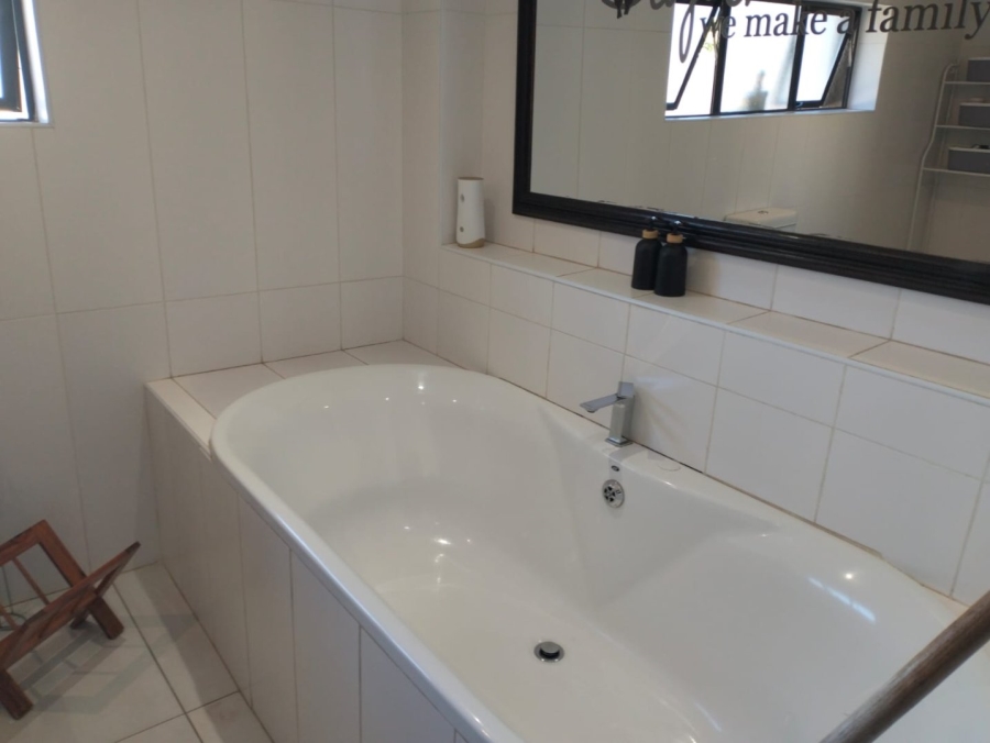 4 Bedroom Property for Sale in Greenhills Gauteng