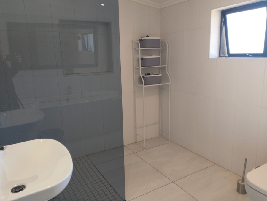 4 Bedroom Property for Sale in Greenhills Gauteng