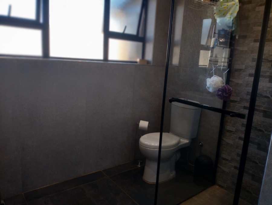 4 Bedroom Property for Sale in Greenhills Gauteng