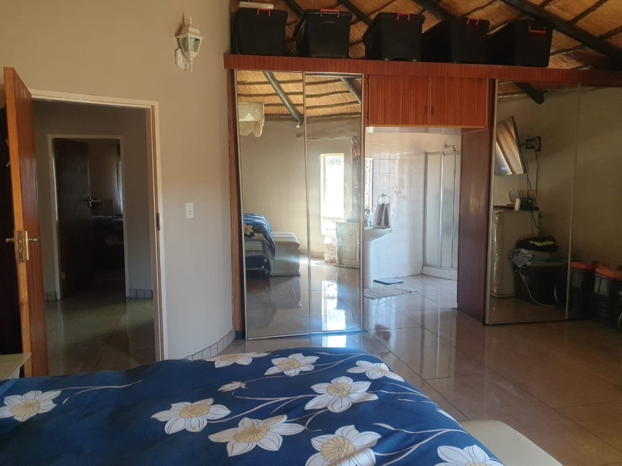 2 Bedroom Property for Sale in Hillside Gauteng