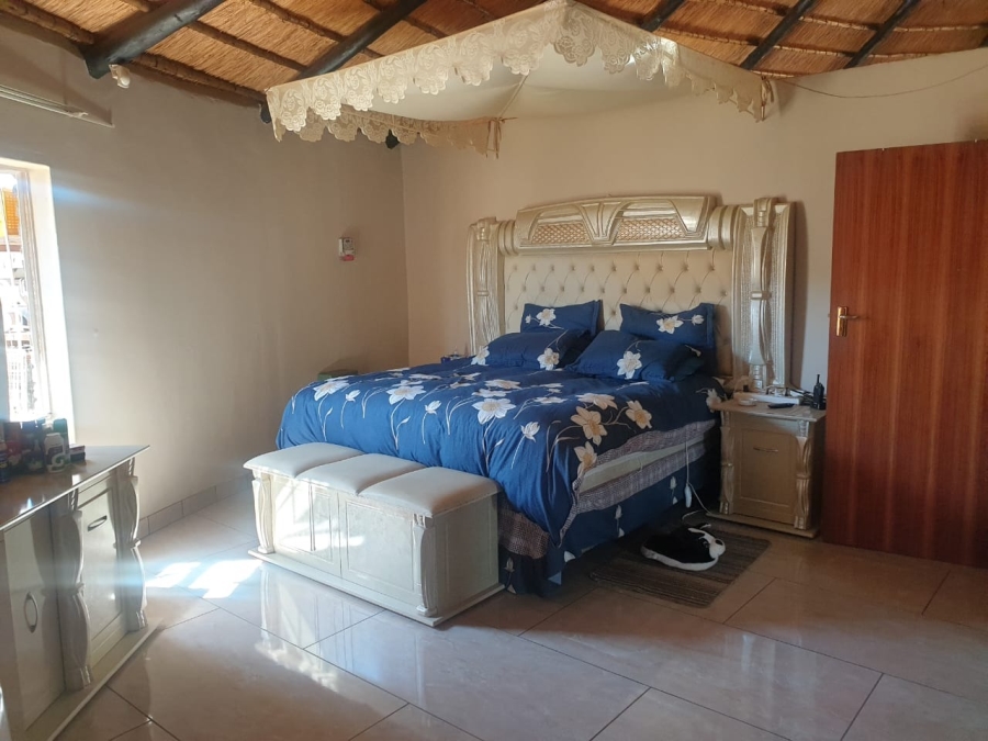 2 Bedroom Property for Sale in Hillside Gauteng