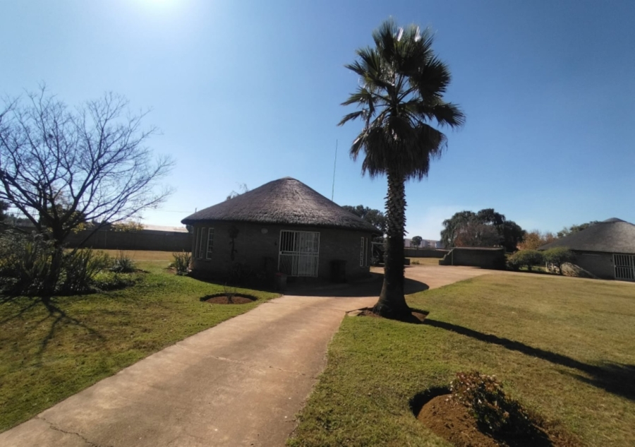 2 Bedroom Property for Sale in Hillside Gauteng