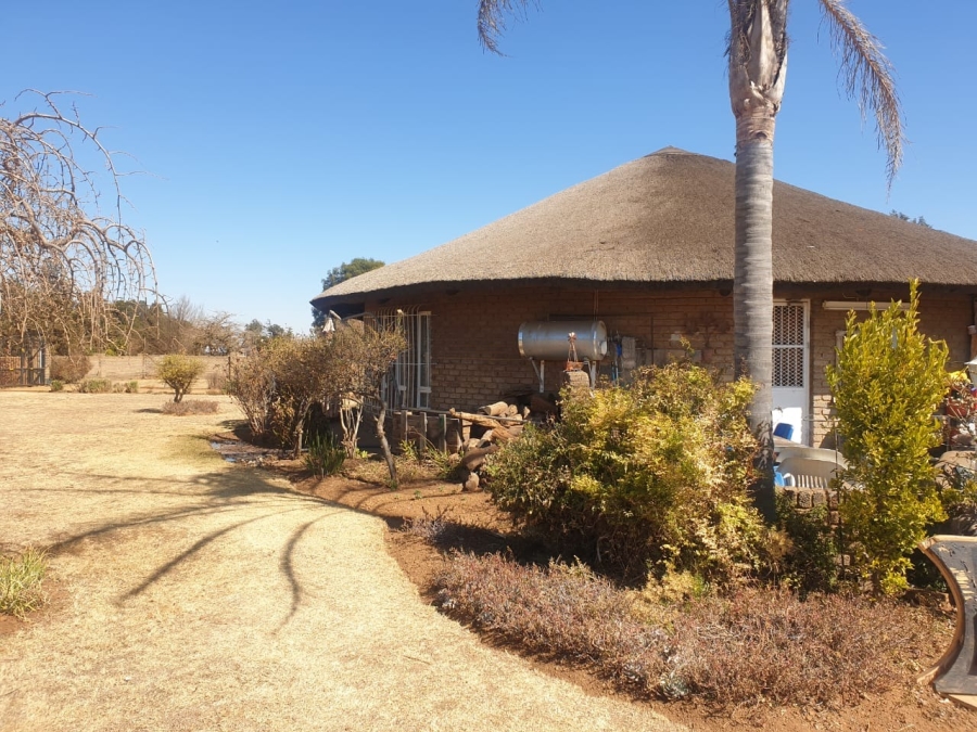 2 Bedroom Property for Sale in Hillside Gauteng