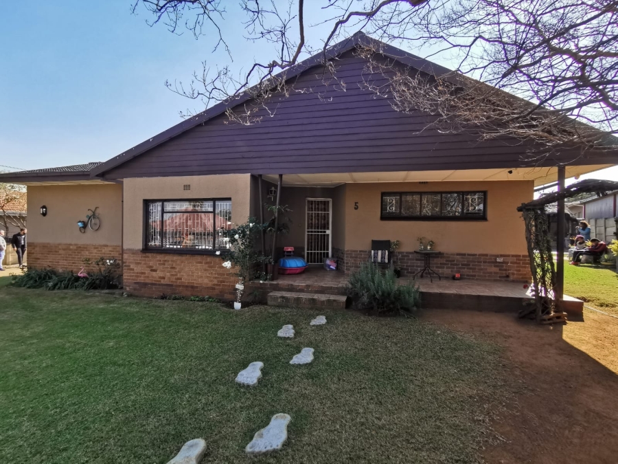 4 Bedroom Property for Sale in Florentia Gauteng