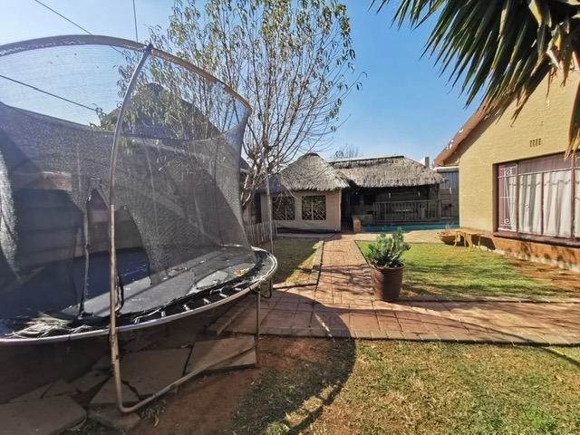 4 Bedroom Property for Sale in Florentia Gauteng