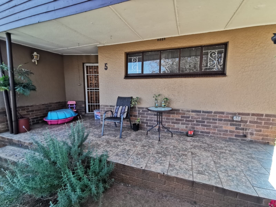 4 Bedroom Property for Sale in Florentia Gauteng