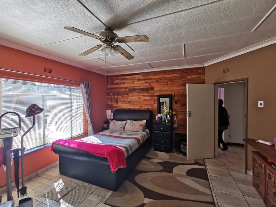 4 Bedroom Property for Sale in Florentia Gauteng