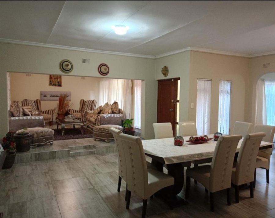 4 Bedroom Property for Sale in Sonland Park Gauteng