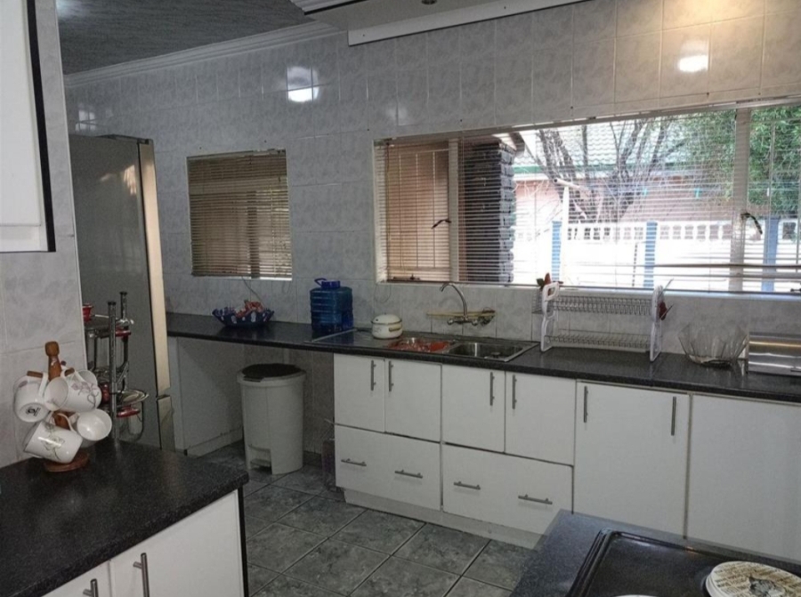4 Bedroom Property for Sale in Sonland Park Gauteng