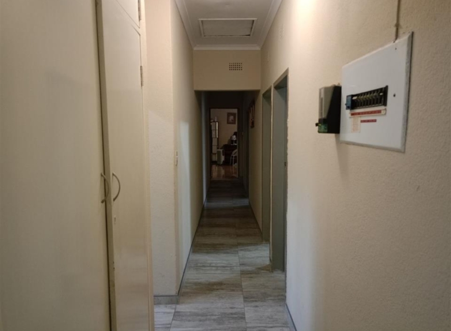 4 Bedroom Property for Sale in Sonland Park Gauteng