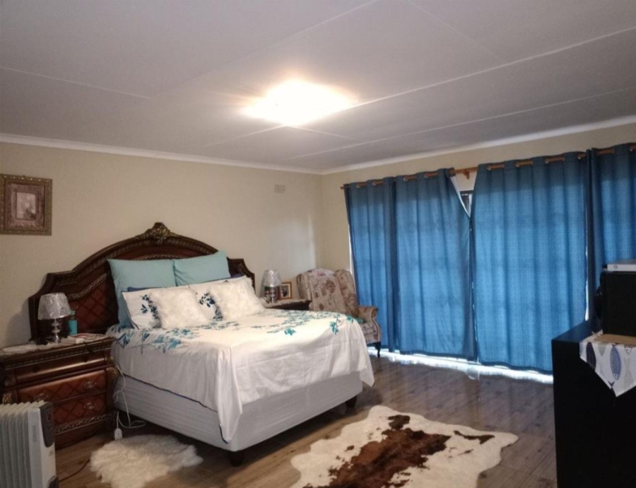 4 Bedroom Property for Sale in Sonland Park Gauteng