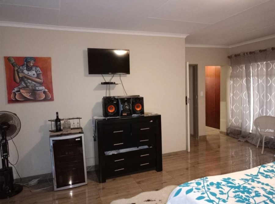 4 Bedroom Property for Sale in Sonland Park Gauteng