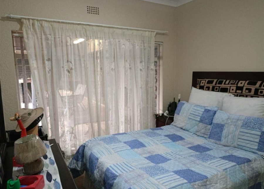 4 Bedroom Property for Sale in Sonland Park Gauteng