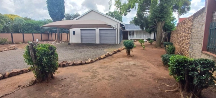 4 Bedroom Property for Sale in Sonland Park Gauteng