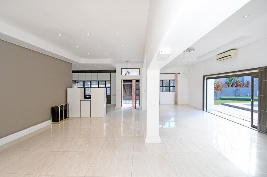 To Let 5 Bedroom Property for Rent in Sandringham Gauteng