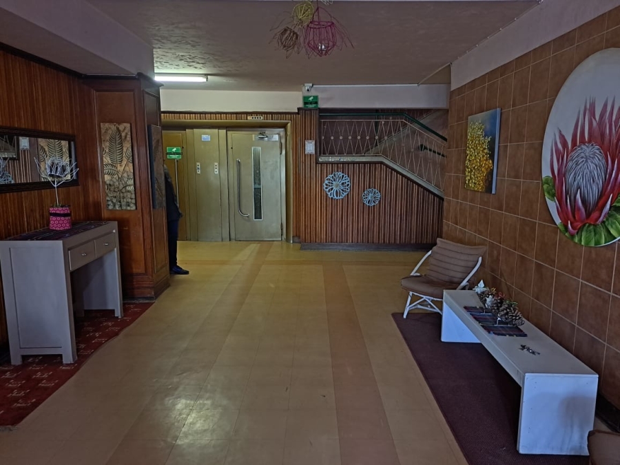 2 Bedroom Property for Sale in Yeoville Gauteng