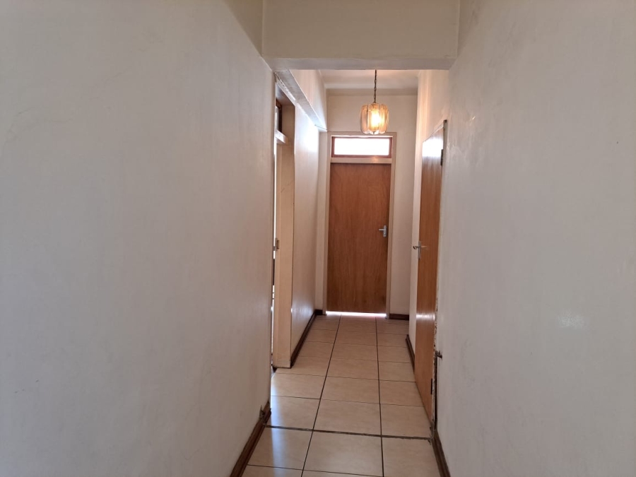 2 Bedroom Property for Sale in Yeoville Gauteng