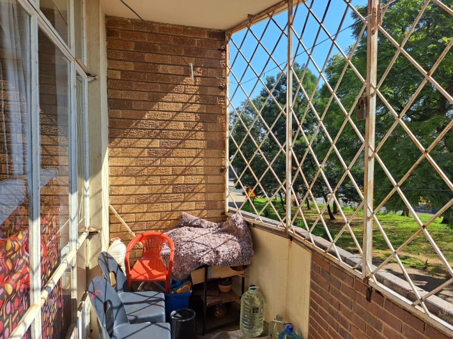 2 Bedroom Property for Sale in Yeoville Gauteng