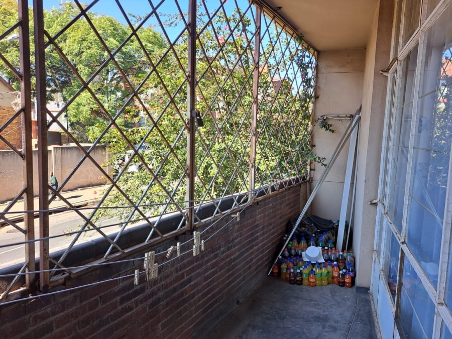 2 Bedroom Property for Sale in Yeoville Gauteng