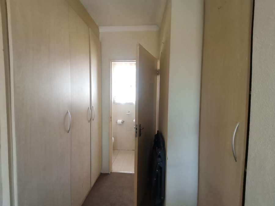 3 Bedroom Property for Sale in Ormonde Gauteng