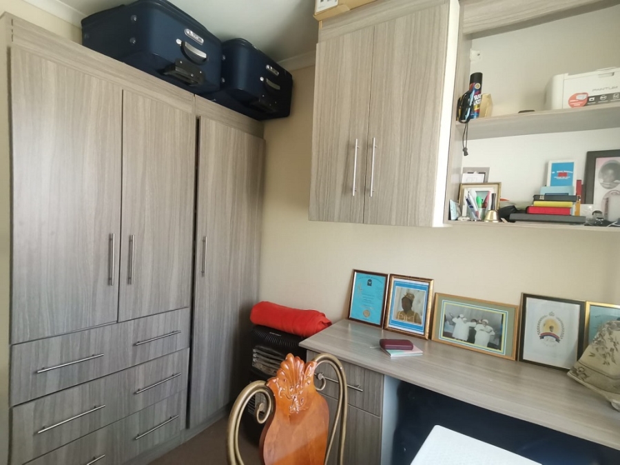 3 Bedroom Property for Sale in Ormonde Gauteng