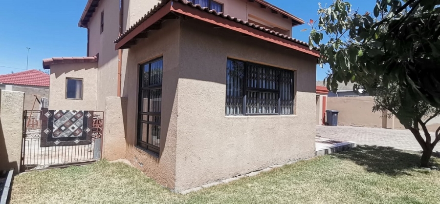 3 Bedroom Property for Sale in Ormonde Gauteng